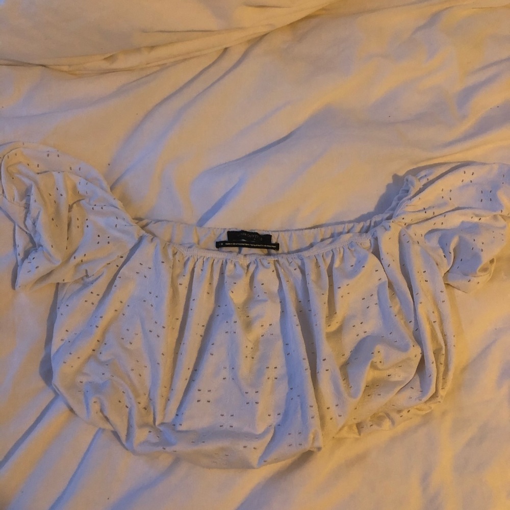urban outfitters off shoulder crop top